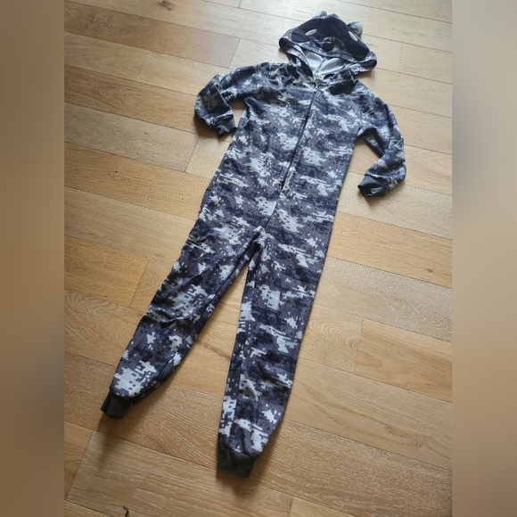 SURVIVAL GEAR | Ultra thin one piece PJs - Picture 2 of 6